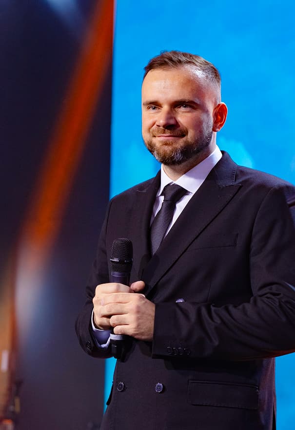 Богдан Коновалов