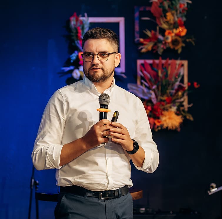 Ярослав Ярошенко